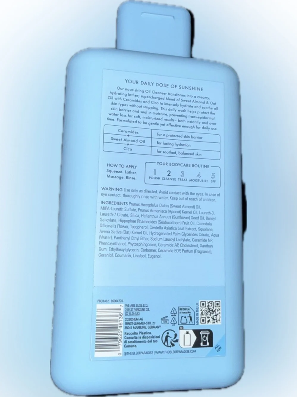 Isle of Paradise Beautifully Balanced Oil Body Wash